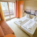 Hotel Jufa 3*