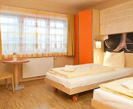 Jufa Hotel 3*